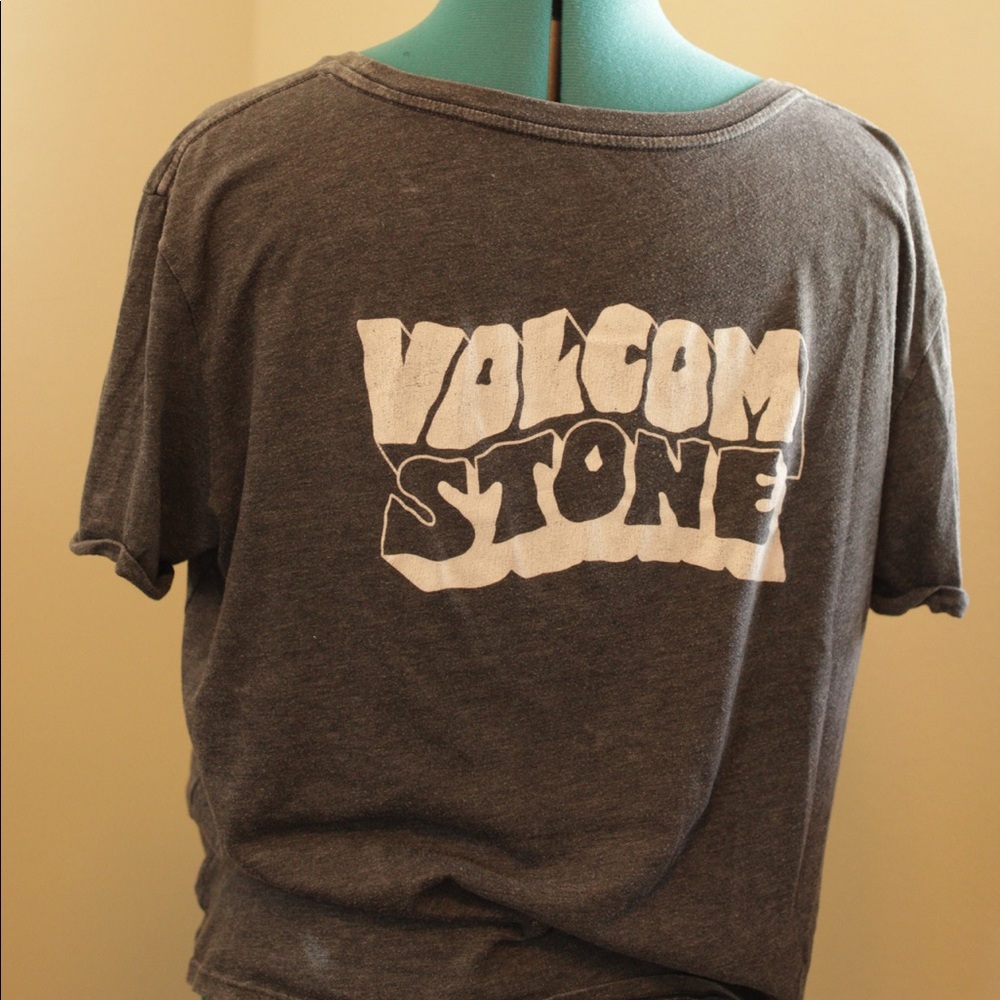 Volcom skater shirt